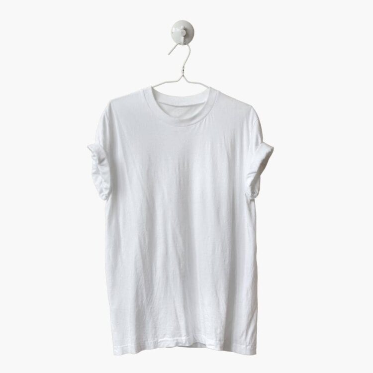 Camiseta blanca para niño