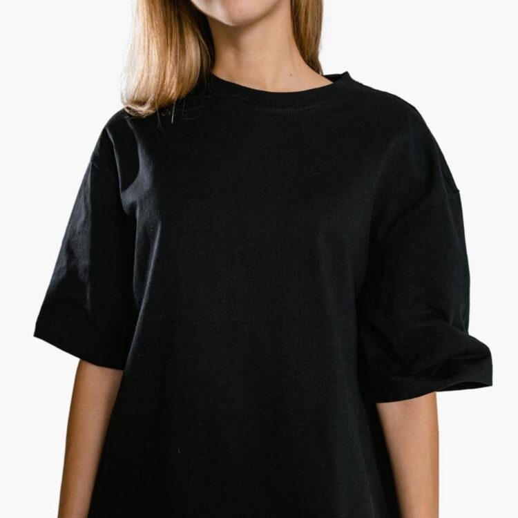 Camiseta negra para niña