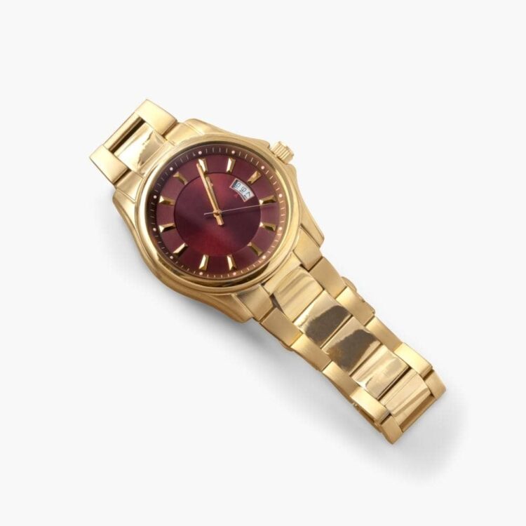 Reloj dorado